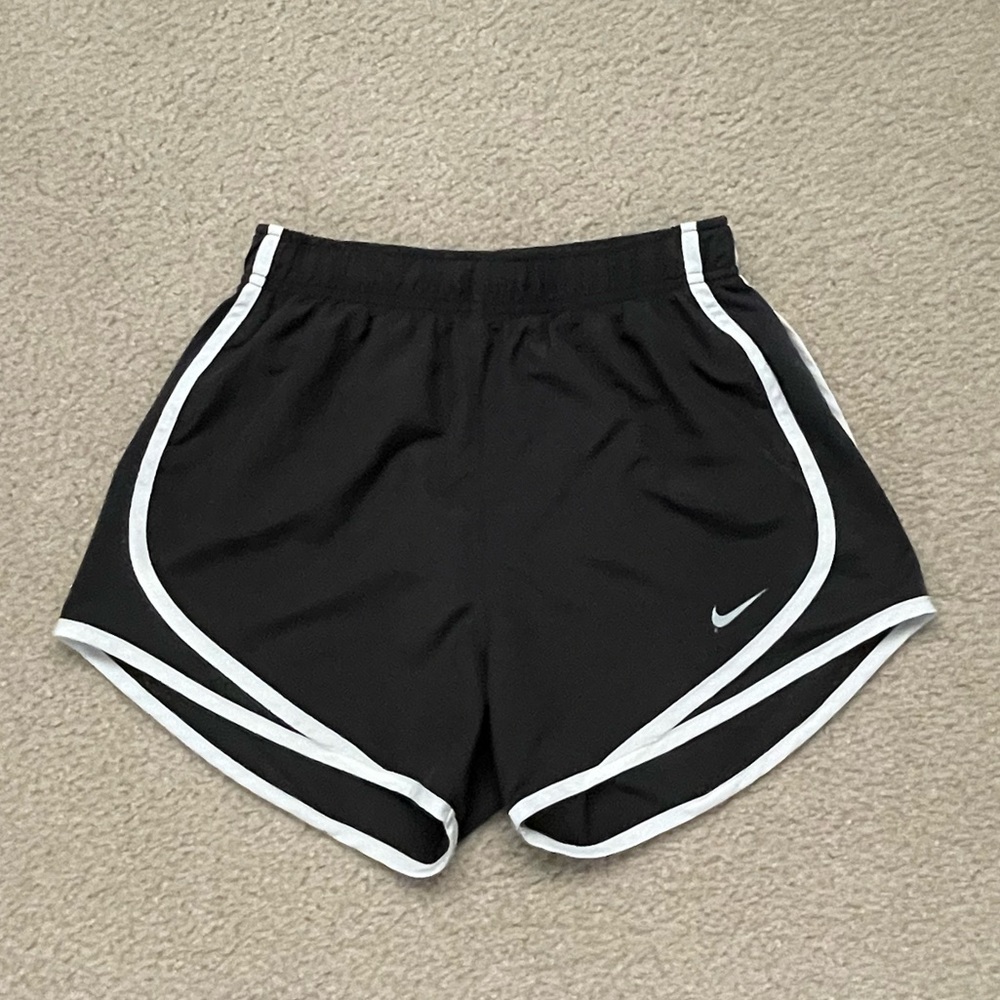 Women’s Dark Grey Dri-FIT Tempo Running Shorts